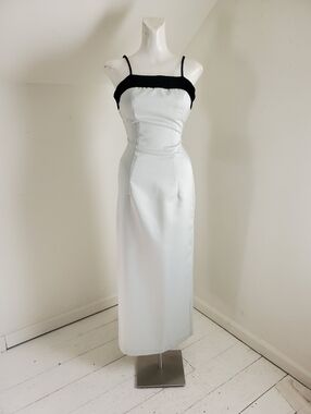 80s 90s Vintage Jordan Sage & Velvet Spaghetti Strap Pencil Dress 24" Waist